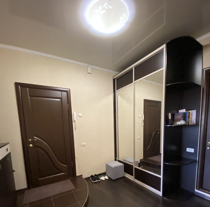 квартира г Астрахань р-н Кировский ул Баумана 13к/1 фото 1