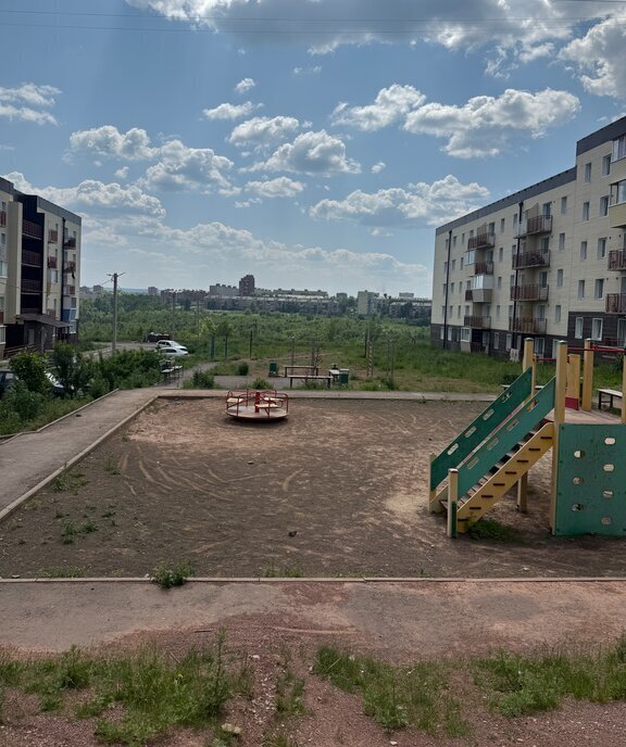 квартира г Братск улица Гагарина, 115 фото 2