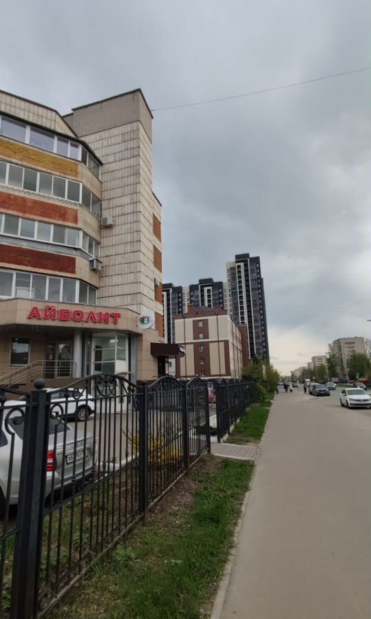 офис г Казань р-н Ново-Савиновский Яшьлек ул Маршала Чуйкова 2а фото 3