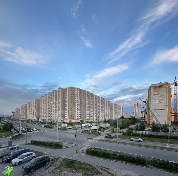 квартира г Сургут микрорайон ПИКС ул Крылова 47 фото 2