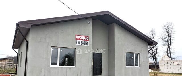 д Уварово ул Малая Уваровская 17 фото