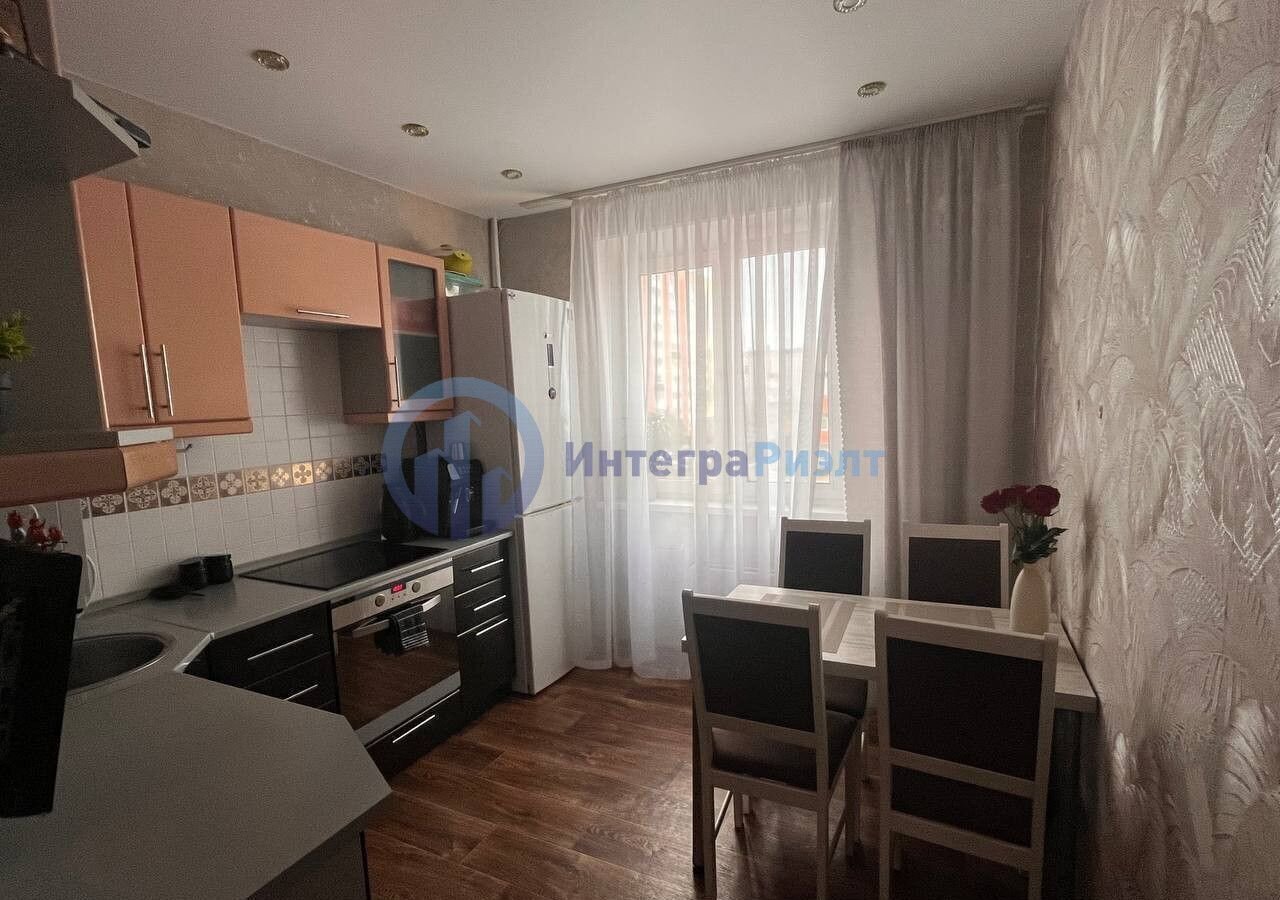 квартира г Курган мкр 4-й р-н Заозерный, жилой район Заозёрный, 20 фото 1