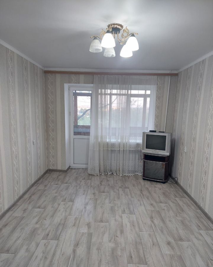 квартира р-н Красносулинский г Красный Сулин ул Фурманова 7 Красносулинское городское поселение фото 1