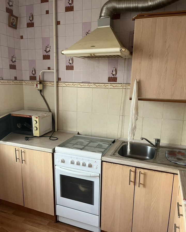 квартира г Оренбург р-н Дзержинский ул Салмышская 2 фото 8