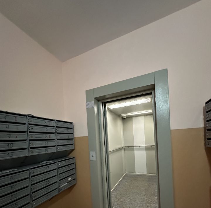 квартира г Омск р-н Кировский ул Дианова 9к/1 фото 4
