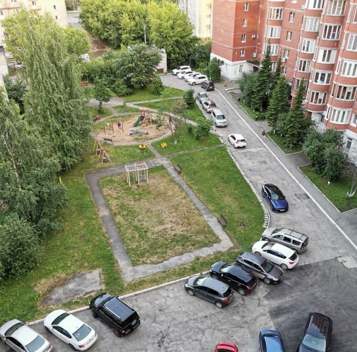 квартира г Пермь р-н Дзержинский ул Петропавловская 123 фото 18