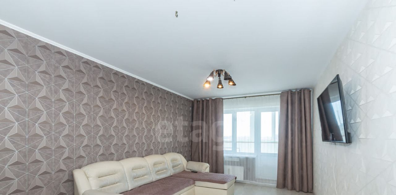 квартира г Омск р-н Центральный ул Завертяева 18/5 фото 1