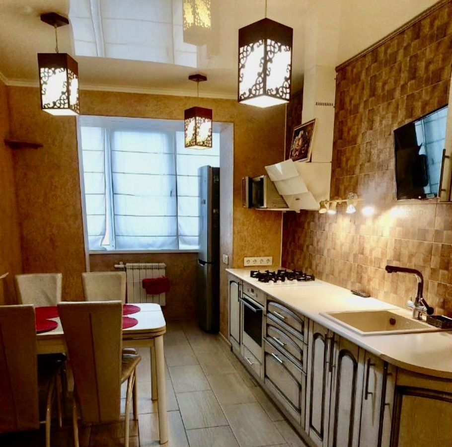 квартира г Саратов р-н Фрунзенский ул Шелковичная 206 фото 1