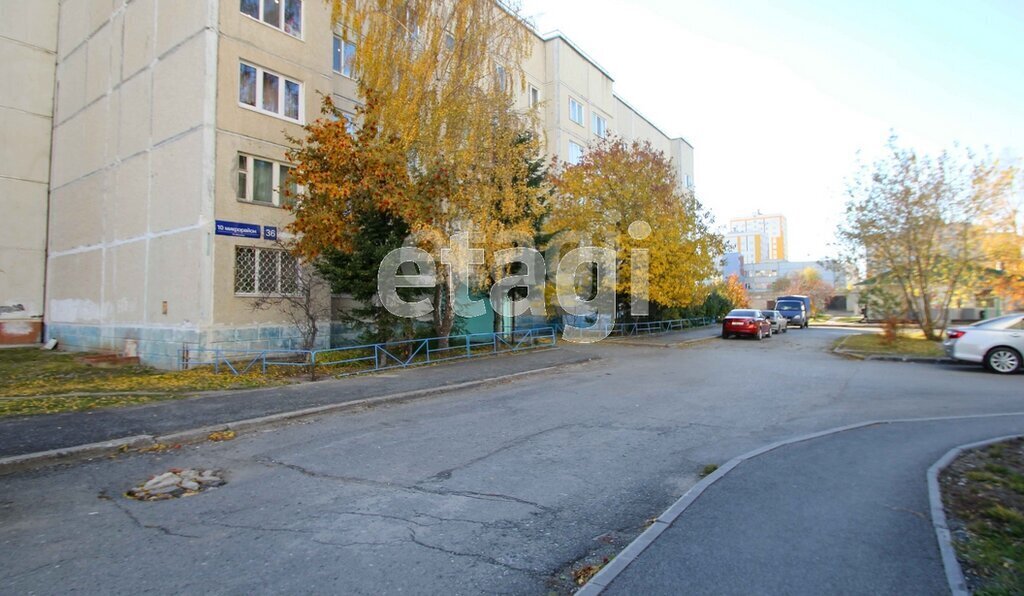 квартира г Тобольск 36, 10-й микрорайон фото 4