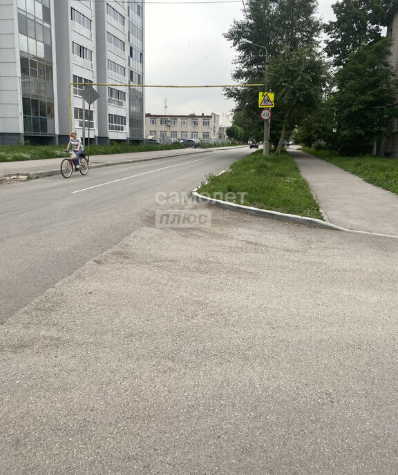 квартира г Каменск-Уральский Синарский п Октябрьский ул Титова 10а фото 29