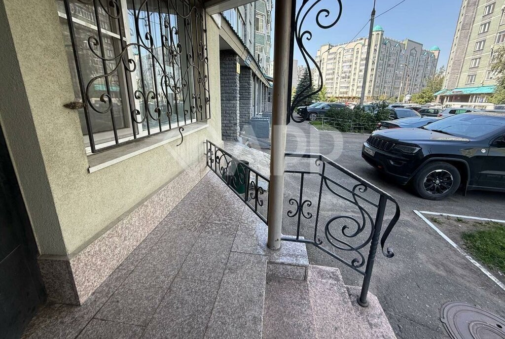 офис г Казань р-н Ново-Савиновский Яшьлек ул Чистопольская 79 фото 1