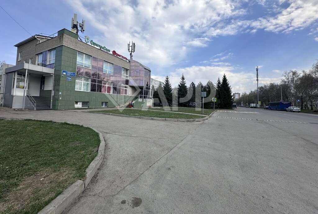 офис г Набережные Челны р-н Автозаводский б-р им Галиаскара Камала 18а фото 2