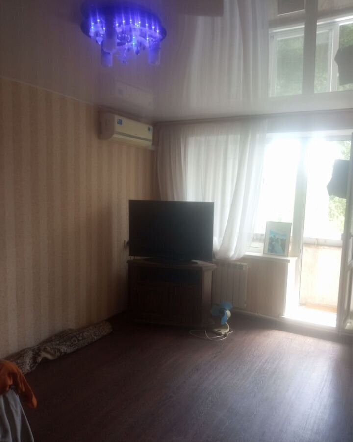 квартира г Тольятти р-н Автозаводский 4-й квартал б-р Курчатова 1 фото 1