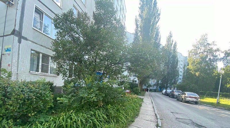 квартира г Тольятти р-н Автозаводский 12 квартал ул Автостроителей 98 фото 20