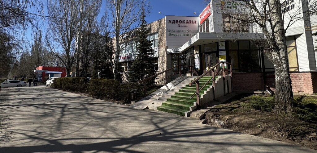 торговое помещение г Тольятти р-н Автозаводский 10 квартал ул Свердлова 24а фото 1