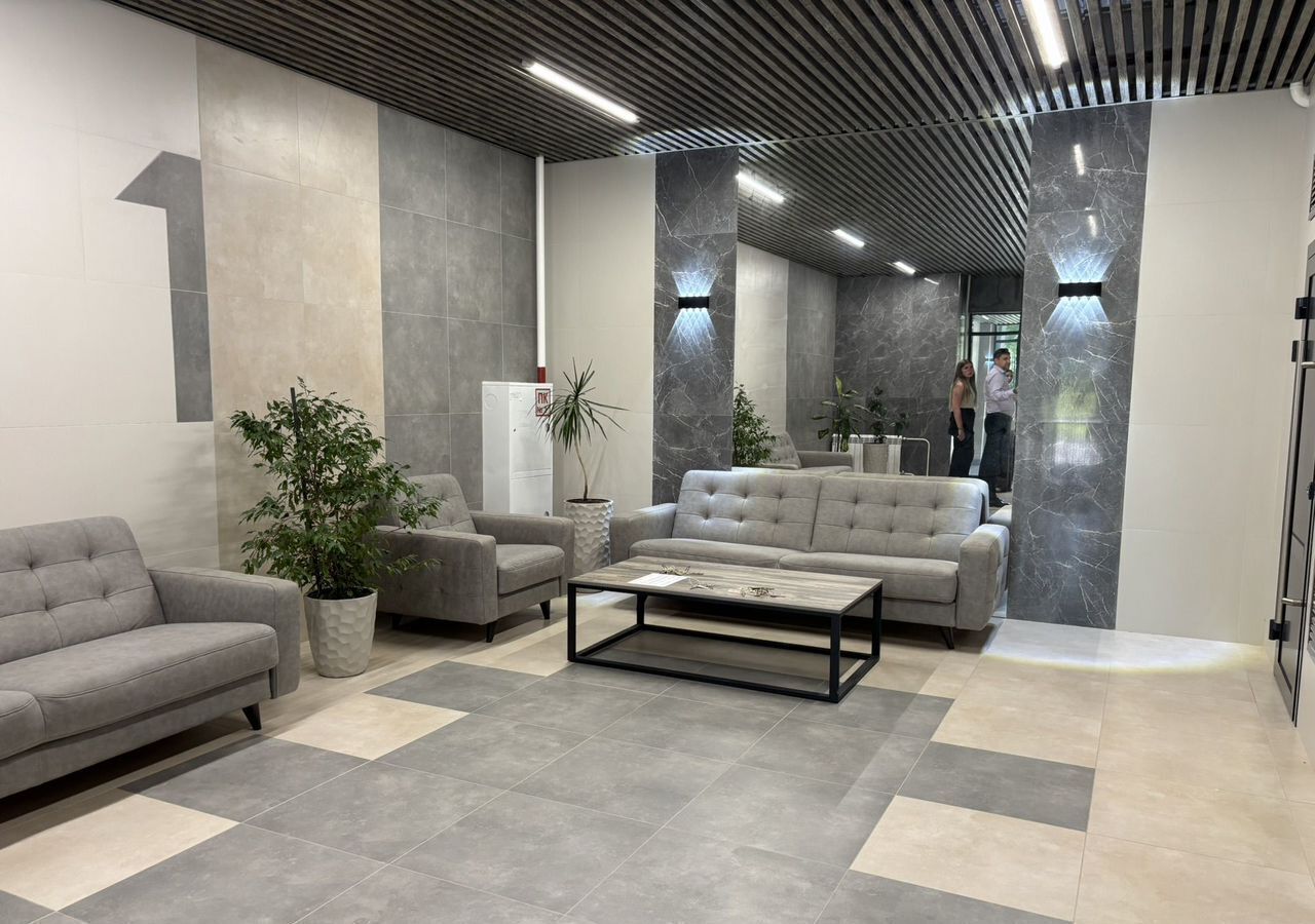 квартира г Тольятти р-н Автозаводский ул Фрунзе 2в фото 2