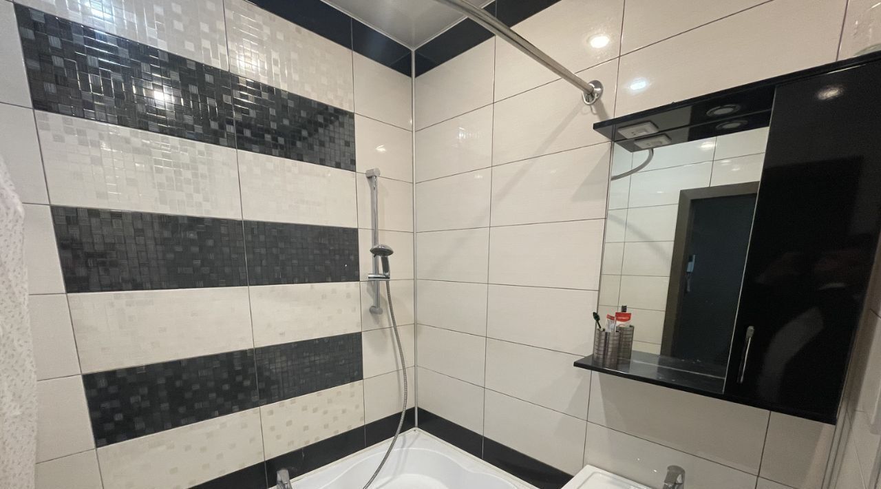 квартира г Омск р-н Кировский пр-кт Комарова 17к/3 Кировский АО фото 8