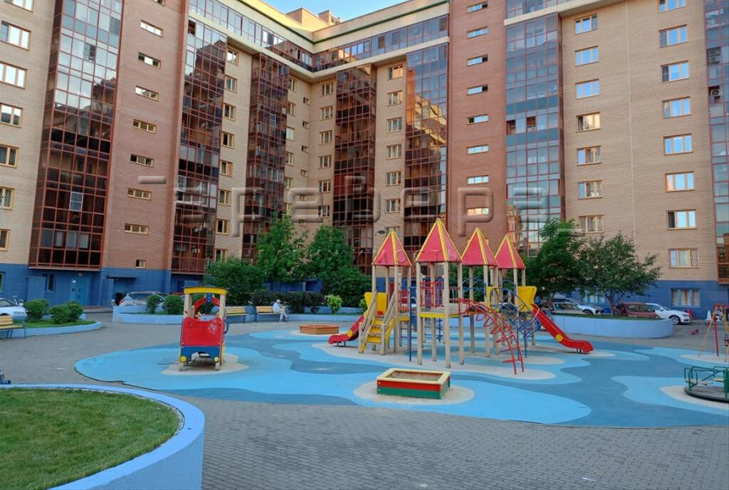 квартира г Красноярск р-н Свердловский ул Капитанская 8 фото 1
