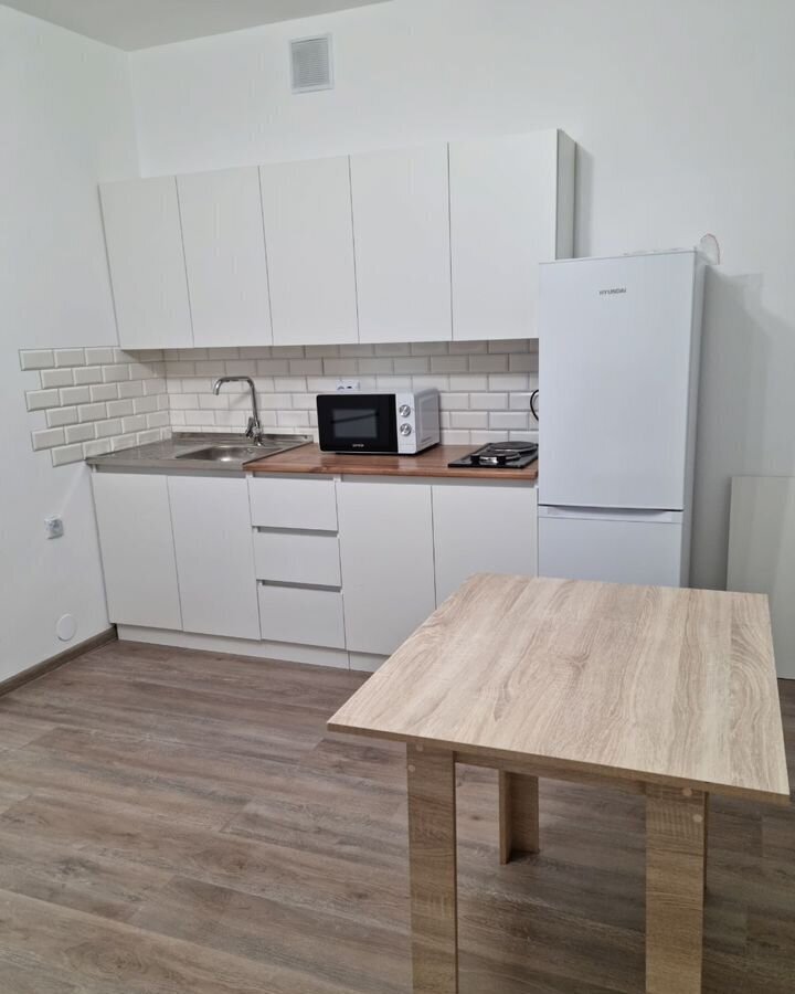квартира г Екатеринбург Академический ул Академика Ландау 49 фото 6