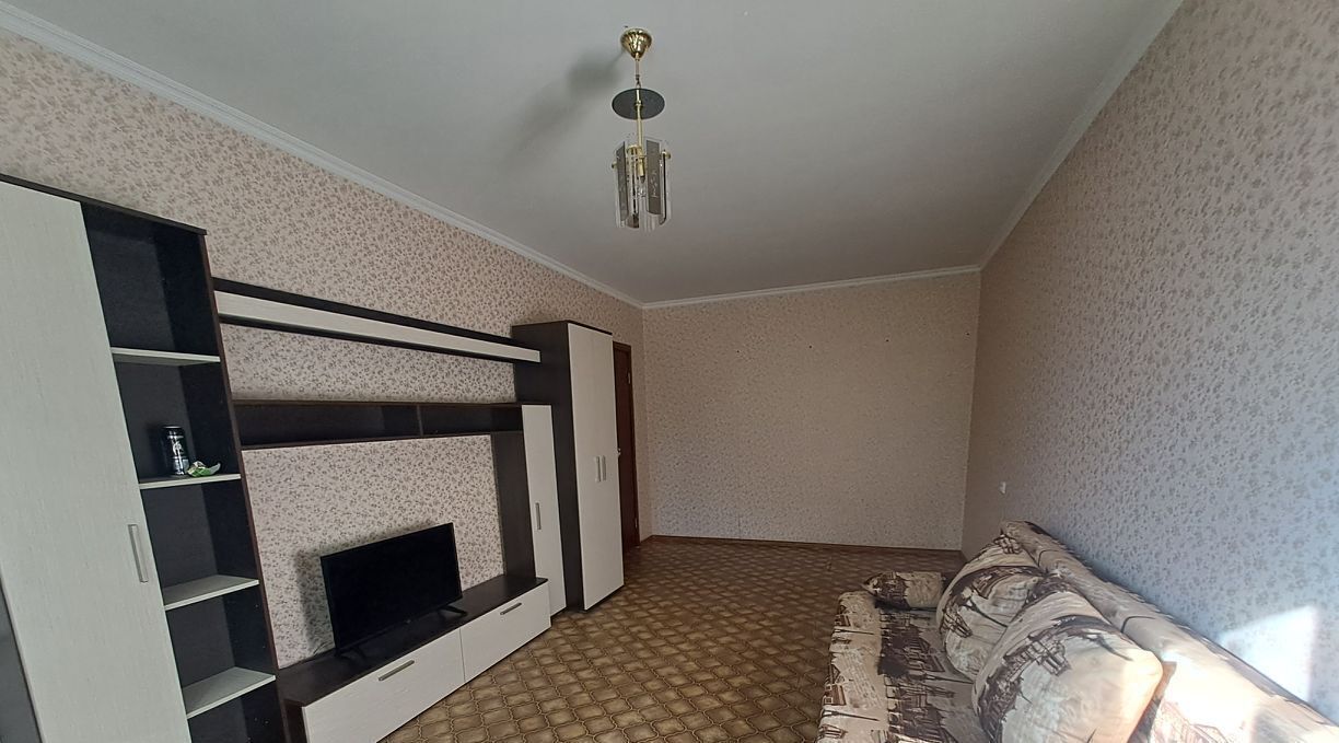 квартира г Тольятти р-н Автозаводский 5 квартал б-р Орджоникидзе 18 5-й кв-л фото 1