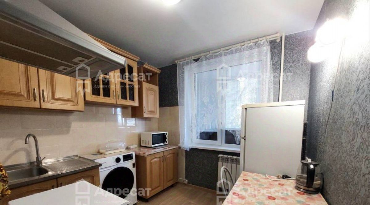 квартира г Волжский 38-й микрорайон ул С.Р. Медведева 71 фото 6