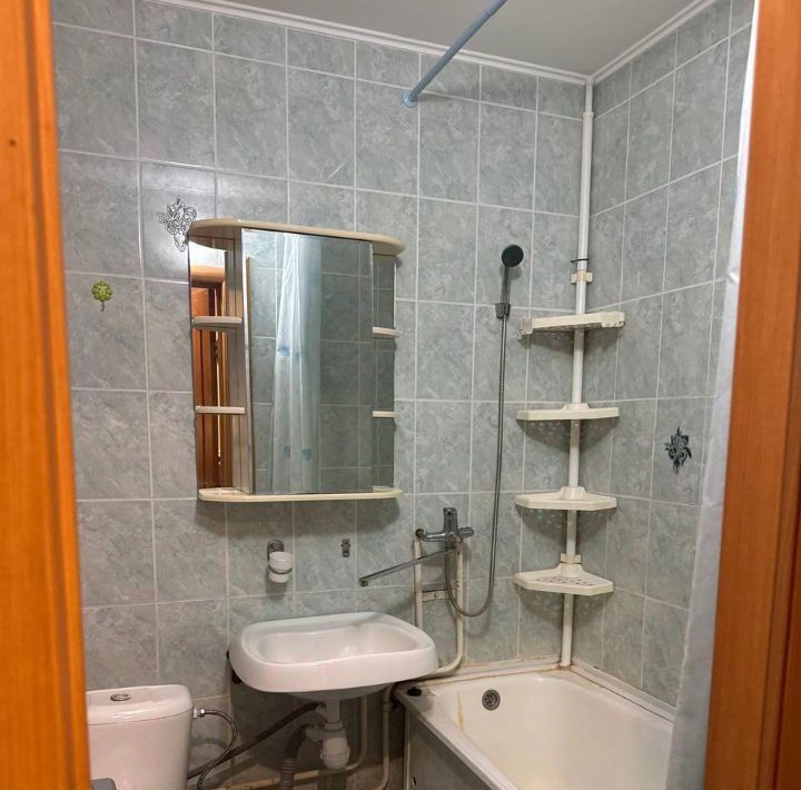 квартира г Тольятти р-н Автозаводский ул 40 лет Победы 11а фото 7