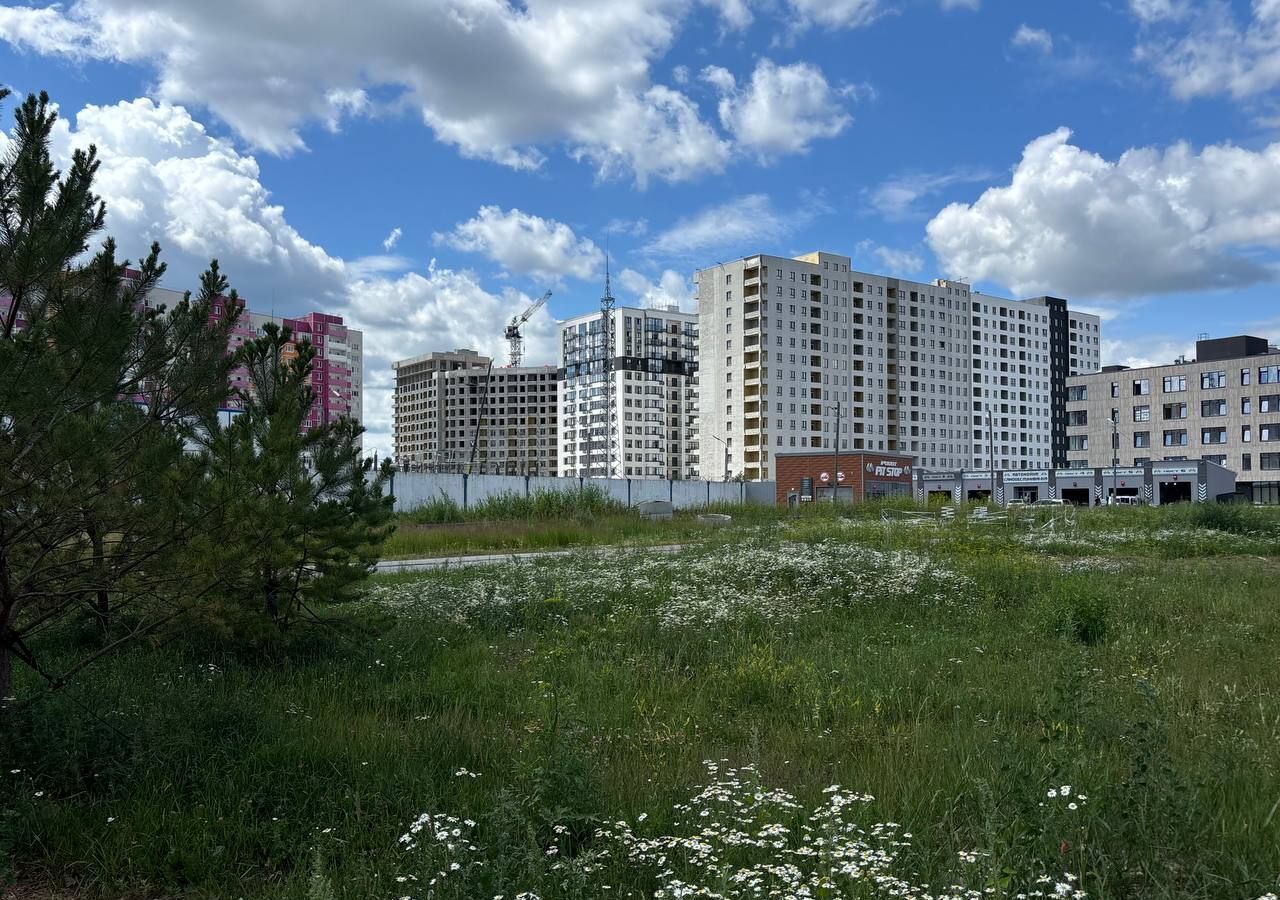 квартира г Тюмень ул. Сергея Джанбровского, д. 27, корп. 2 фото 6