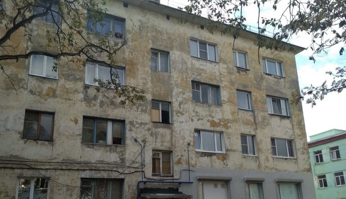комната г Мурманск р-н Ленинский ул Ушакова 16/20 фото 1
