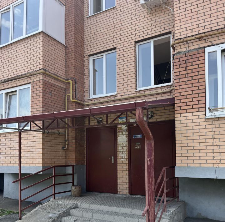 квартира г Владикавказ р-н Промышленный ул 8 Марта 22к/1 фото 2