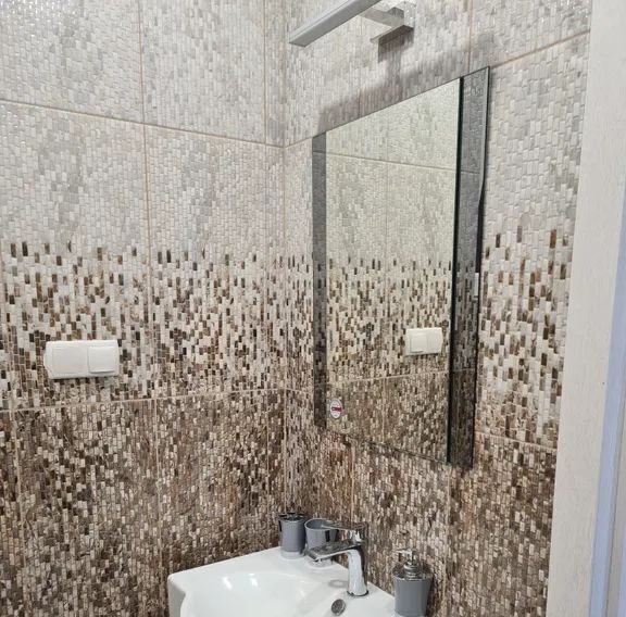 комната г Феодосия пгт Орджоникидзе ул Двуякорная 8 Орджоникидзе фото 3