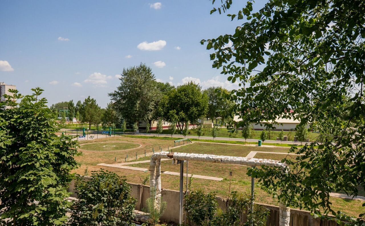 квартира г Оренбург р-н Центральный проезд Больничный 12а фото 18