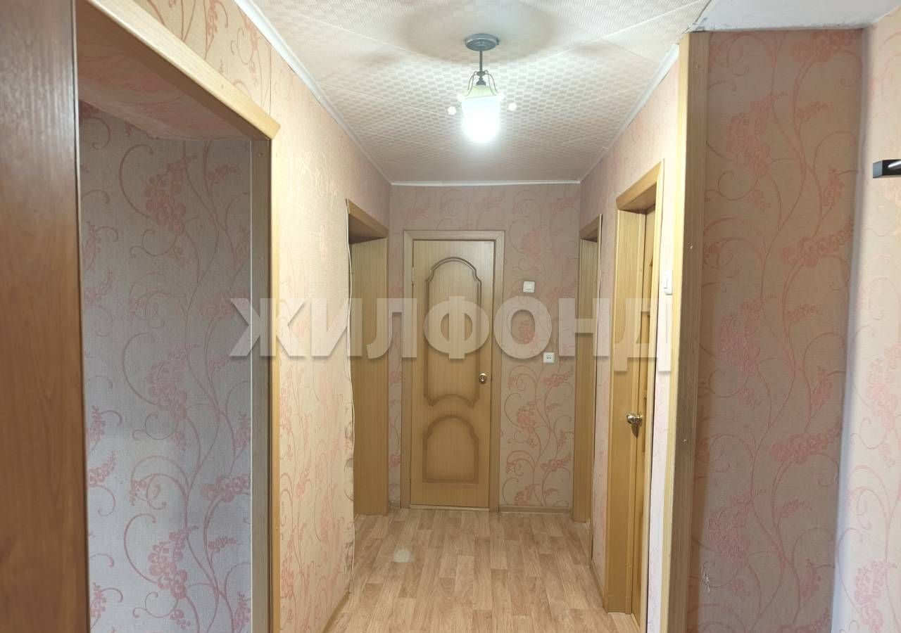 квартира р-н Карасукский г Карасук ул Демьяна Бедного 60 фото 3