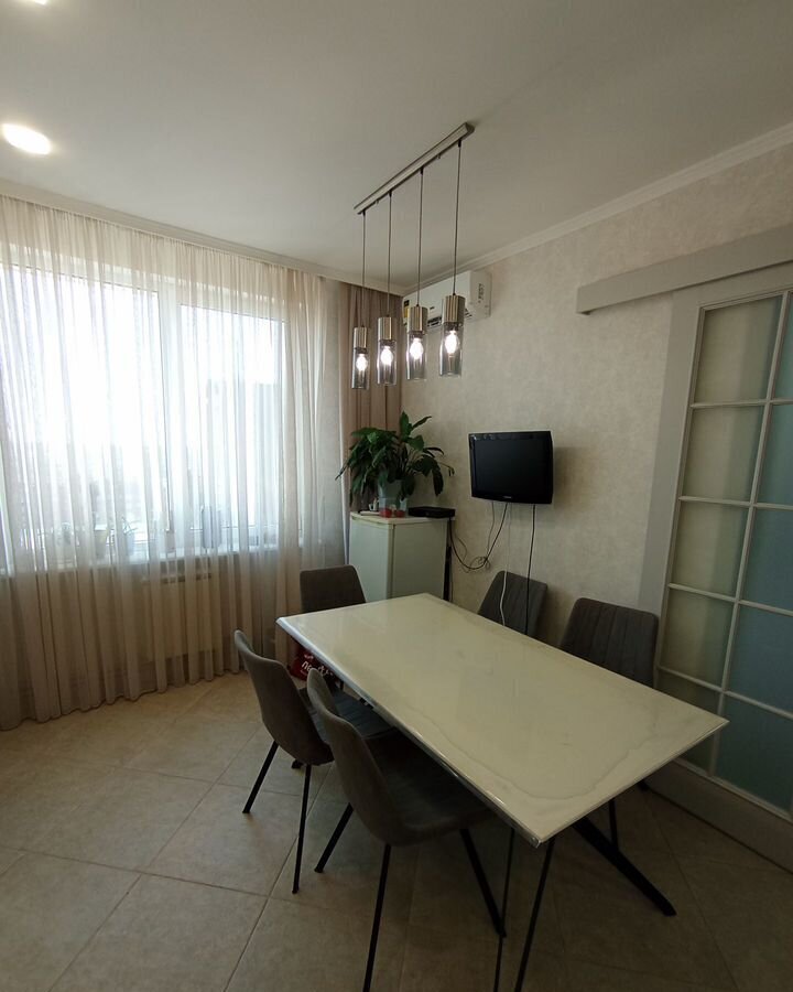 квартира г Курск р-н Центральный ул Горького 70 фото 2