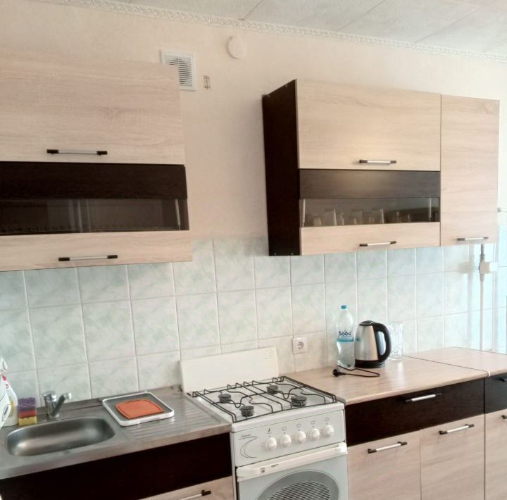 квартира г Омск р-н Кировский ул 12 Декабря 108 Кировский АО фото 1