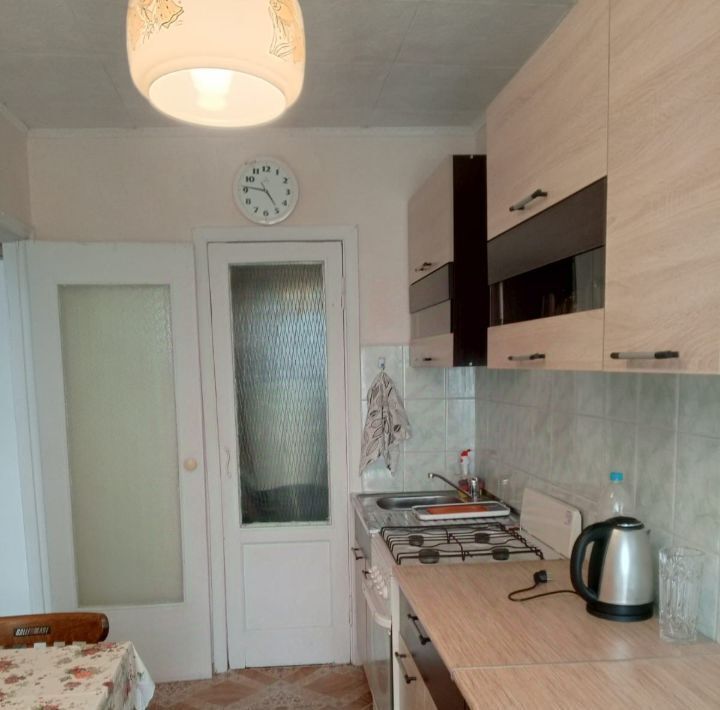 квартира г Омск р-н Кировский ул 12 Декабря 108 Кировский АО фото 3