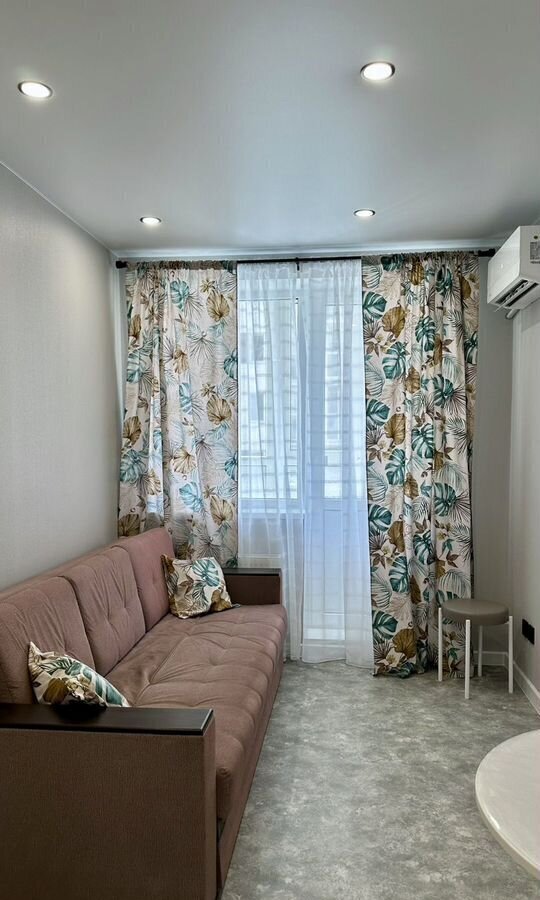 квартира г Волгоград р-н Кировский ул им. Гаря Хохолова 11 фото 4