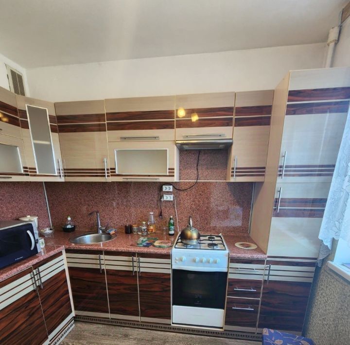 квартира г Саратов р-н Кировский ул им Чапаева В.И. 151/247 фото 1