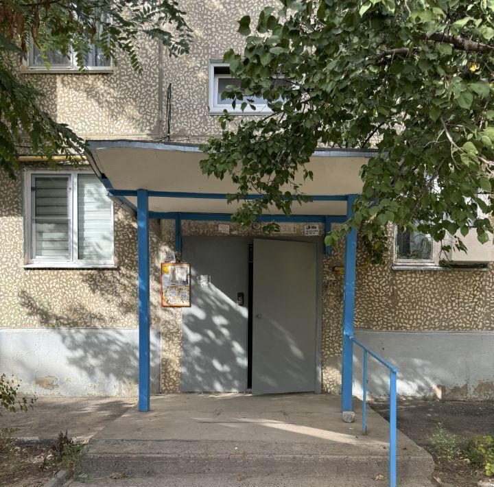 квартира г Волгоград р-н Красноармейский ул 50 лет Октября 22 фото 19