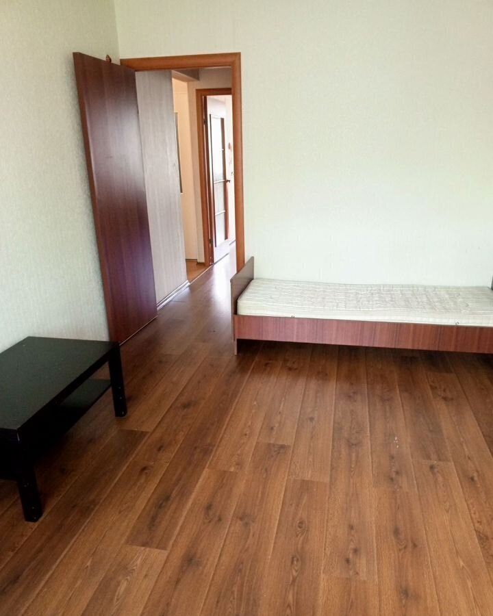 квартира г Великий Новгород Псковский ул Октябрьская 16к/2 фото 4