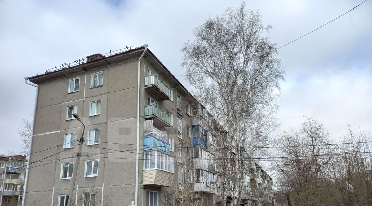 квартира г Омск р-н Октябрьский ул 50-летия ВЛКСМ 15 Октябрьский АО фото 1