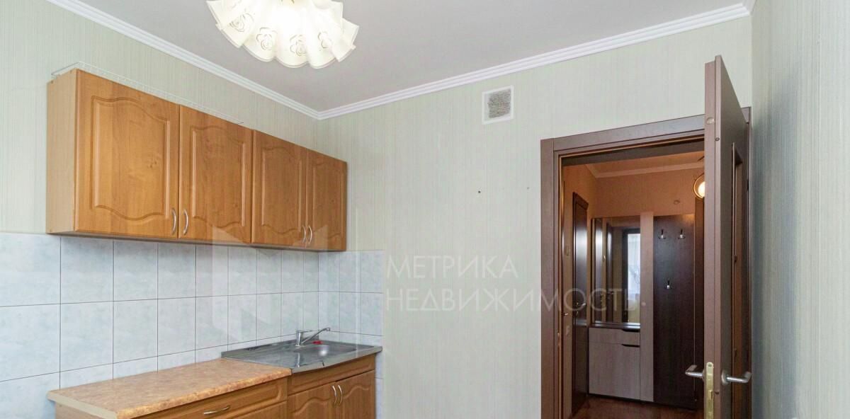 квартира г Тюмень р-н Ленинский ул 50 лет Октября 36а фото 16