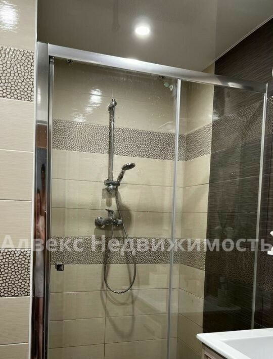 квартира г Тюмень р-н Восточный ул Федюнинского 60 фото 5