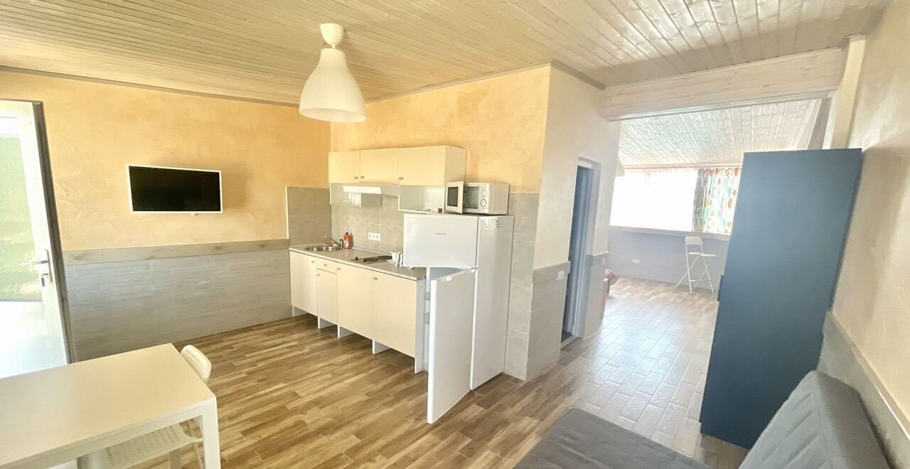 комната г Феодосия пгт Приморский ул Вертолетная 2к/3 фото 4