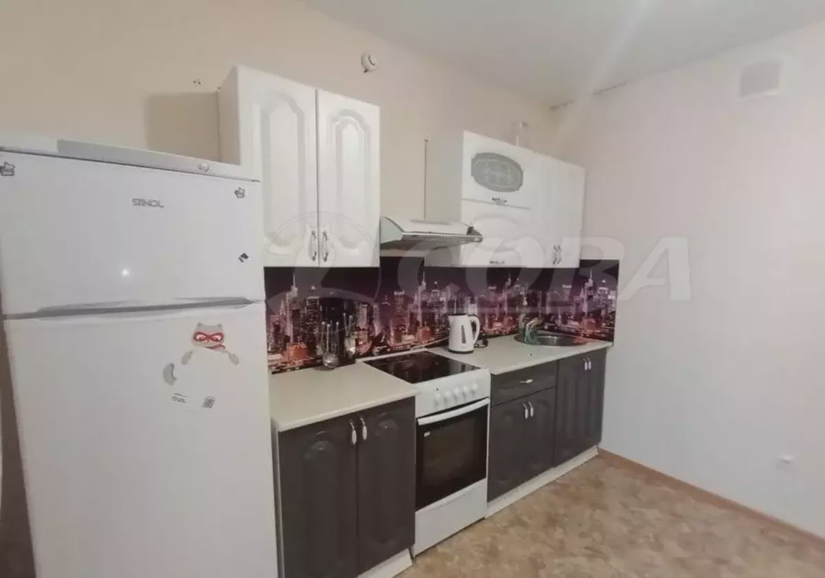 квартира г Тобольск 15-й мкр-н, 28 фото 2