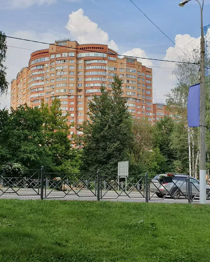 машиноместо г Красногорск Павшино ул Школьная 9 мкр-н Тёплый Бетон фото 2