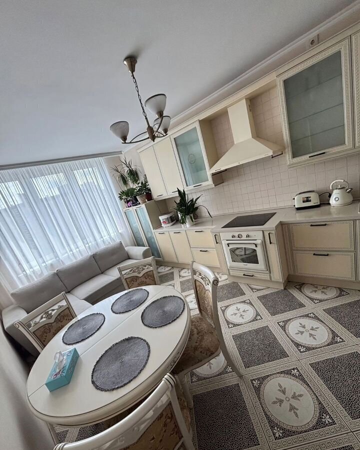 квартира г Нижний Новгород Московская ул Генерала Зимина 20 фото 2