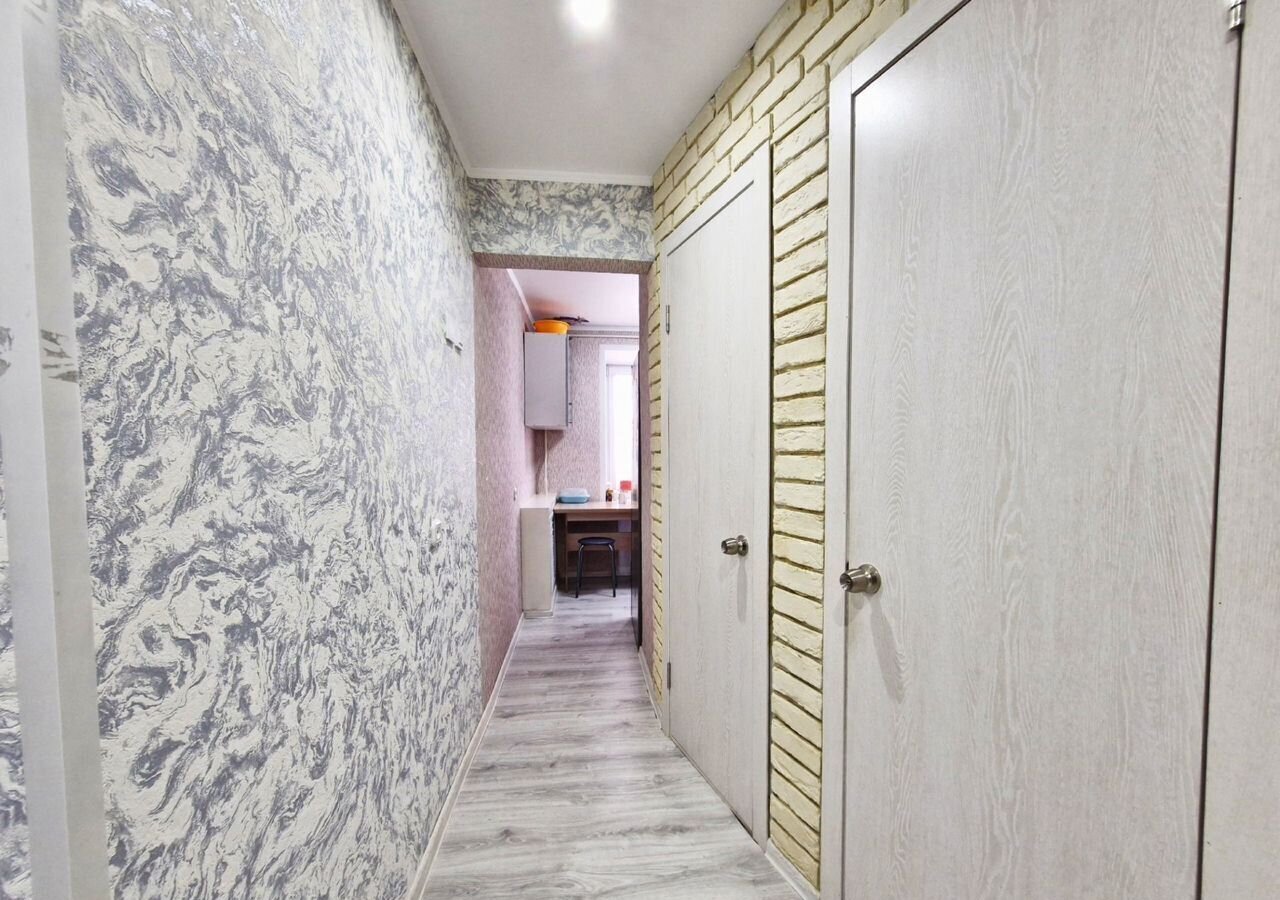 квартира г Ишим ул Шаронова 5 фото 8