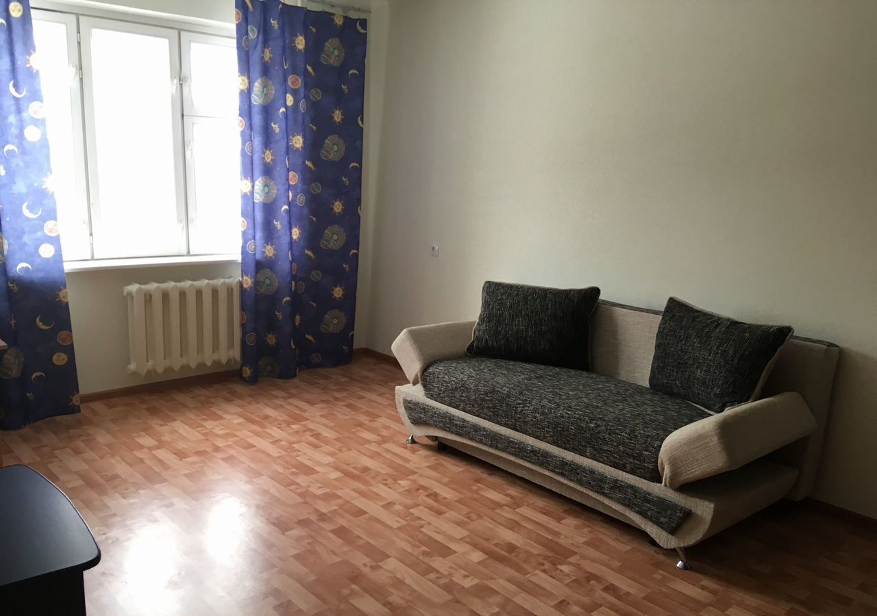 квартира г Орел р-н Заводской б-р Молодежи 5 фото 1