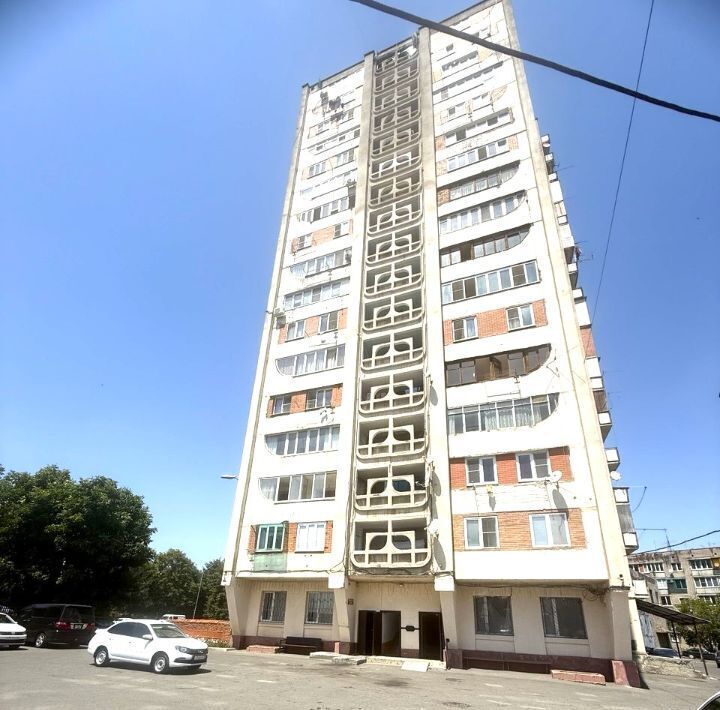 квартира г Владикавказ р-н Промышленный ул Иристонская 44а фото 16