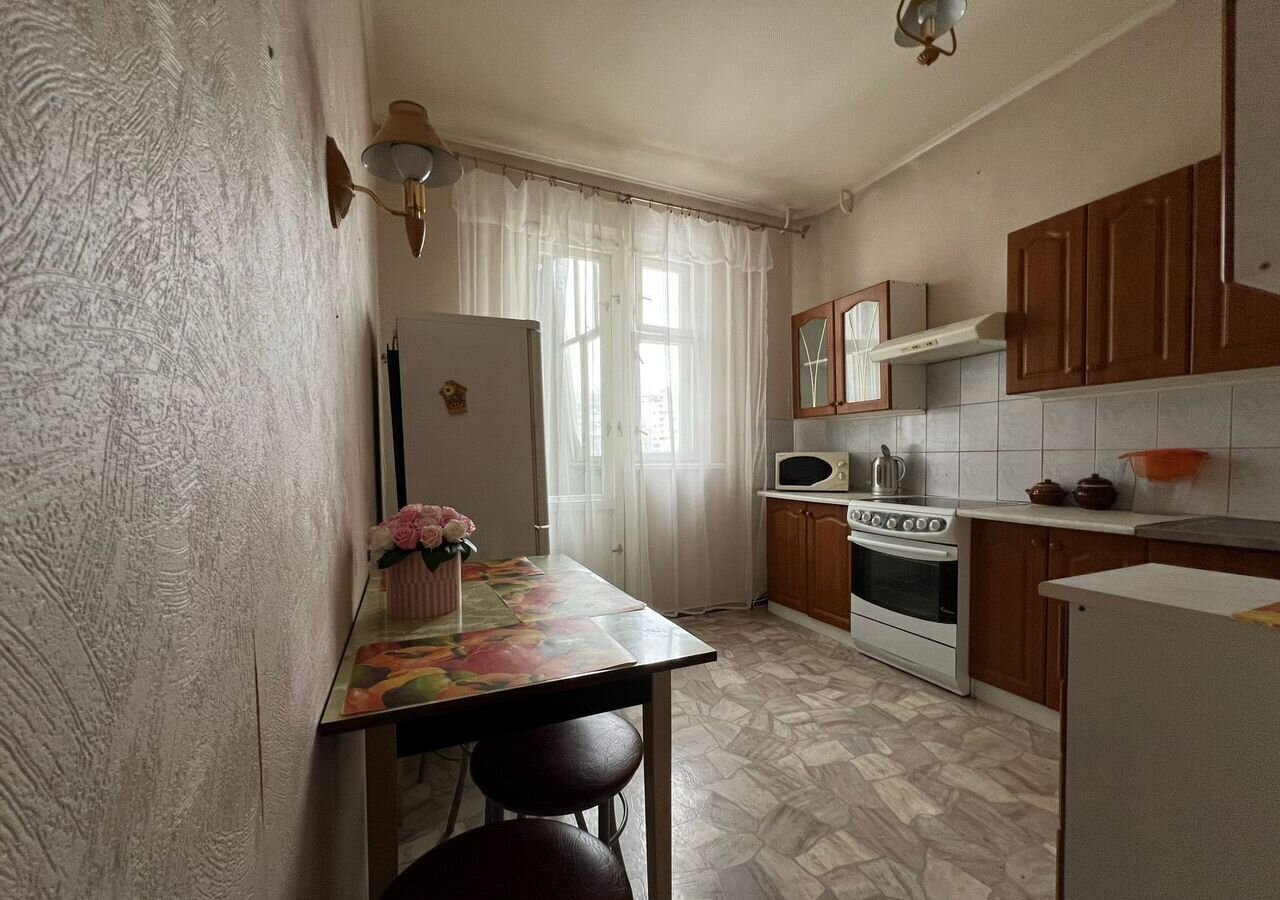 квартира г Мурманск р-н Октябрьский ул Старостина 13к/1 фото 2